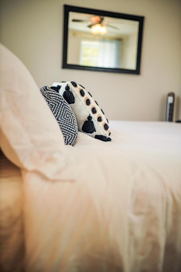 Sleeps 10! Minutes To Parris Island & Downtown Villa Beaufort Buitenkant foto